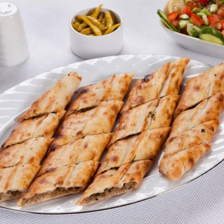Kapalı Kıymalı Pide