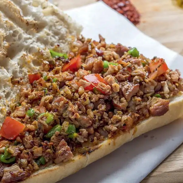 Ekmek Arası Sebzeli Kokoreç