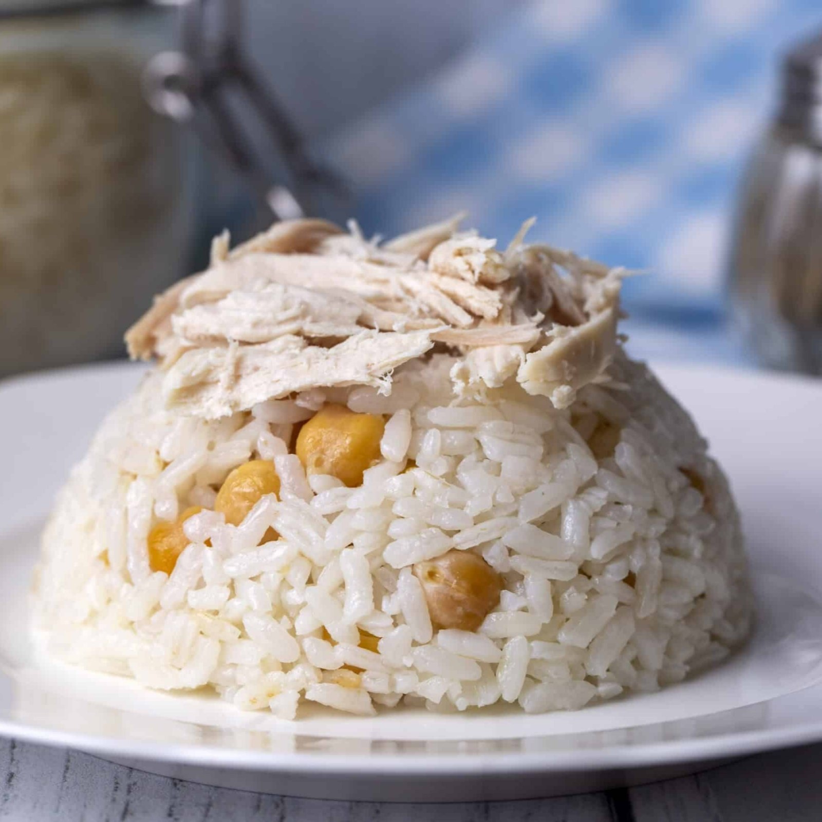 Tavuklu Nohutlu Pilav ( Büyük )+290 Ml Ayran (Büyük)