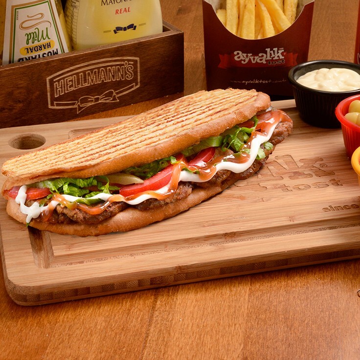 Ayvalık Köfte Ekmek