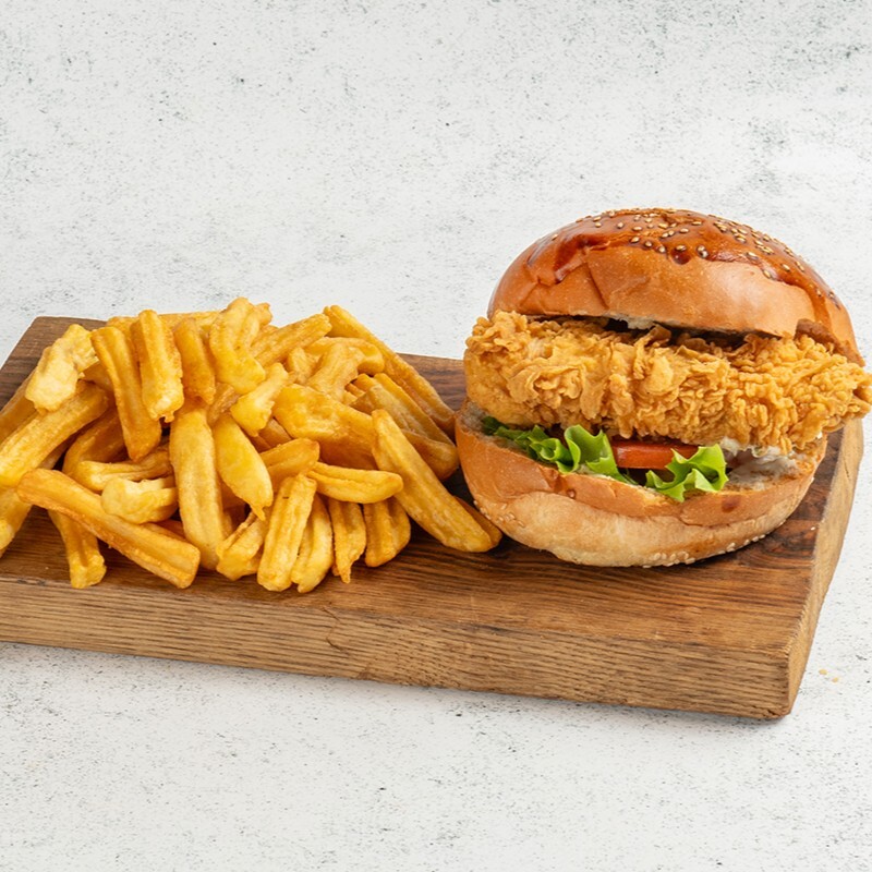 Soslu Çıtır Burger (1102,95 KCal)
