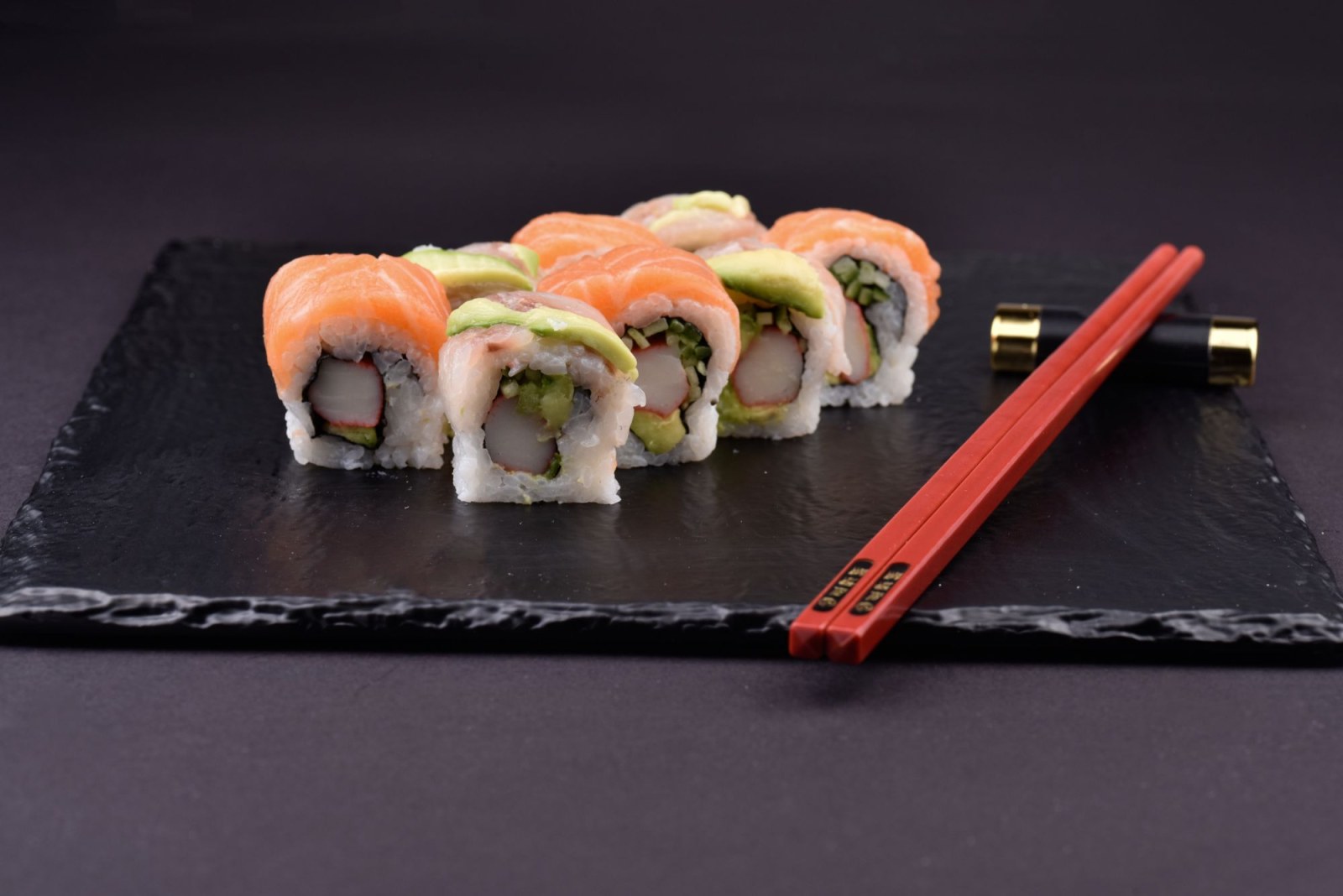 Raınbow Roll (8 pcs)