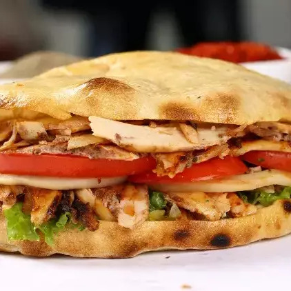 Tombik Tavuk Döner