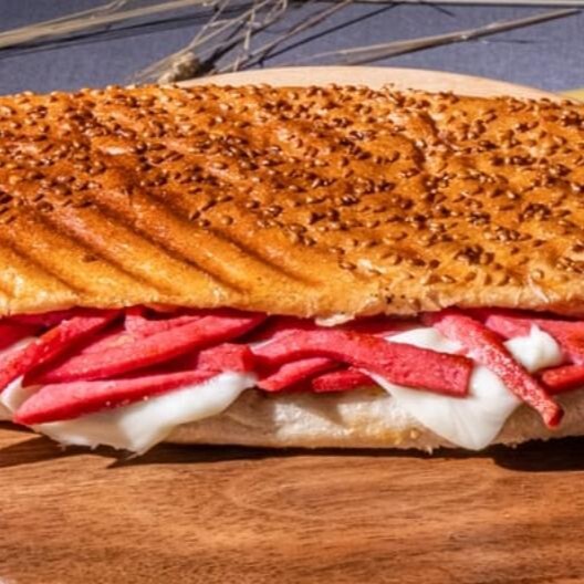 Kumru Tost