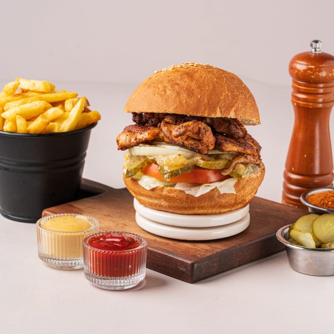 Közlü Tavuk Burger