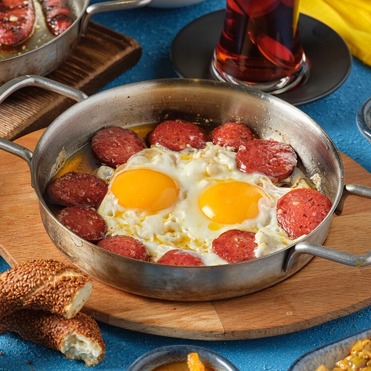 Sucuklu Yumurta