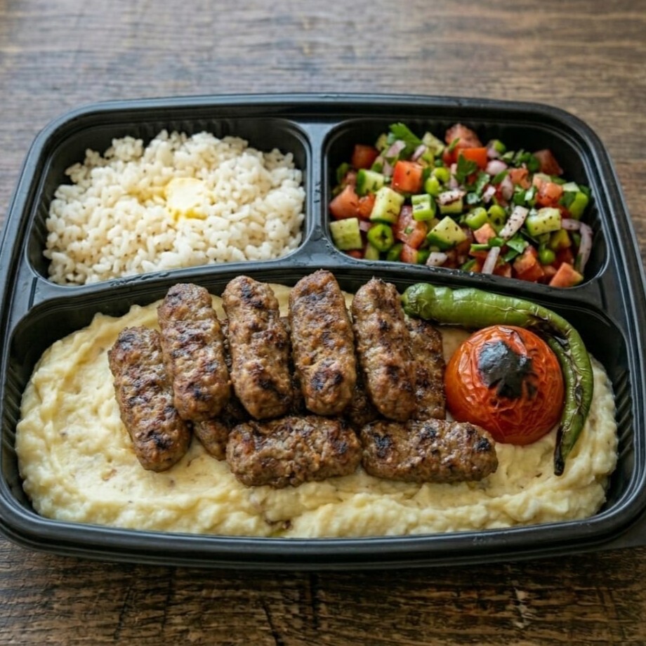 Püreli Izgara Köfte & Pilav & Salata