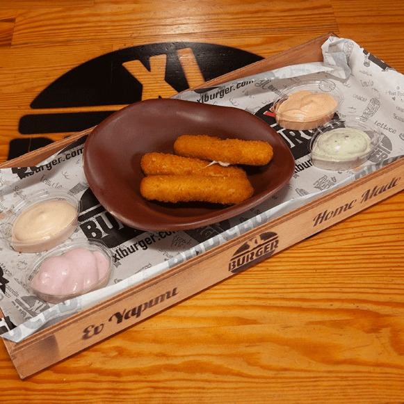 Mozzarella Sticks (3 Adet)