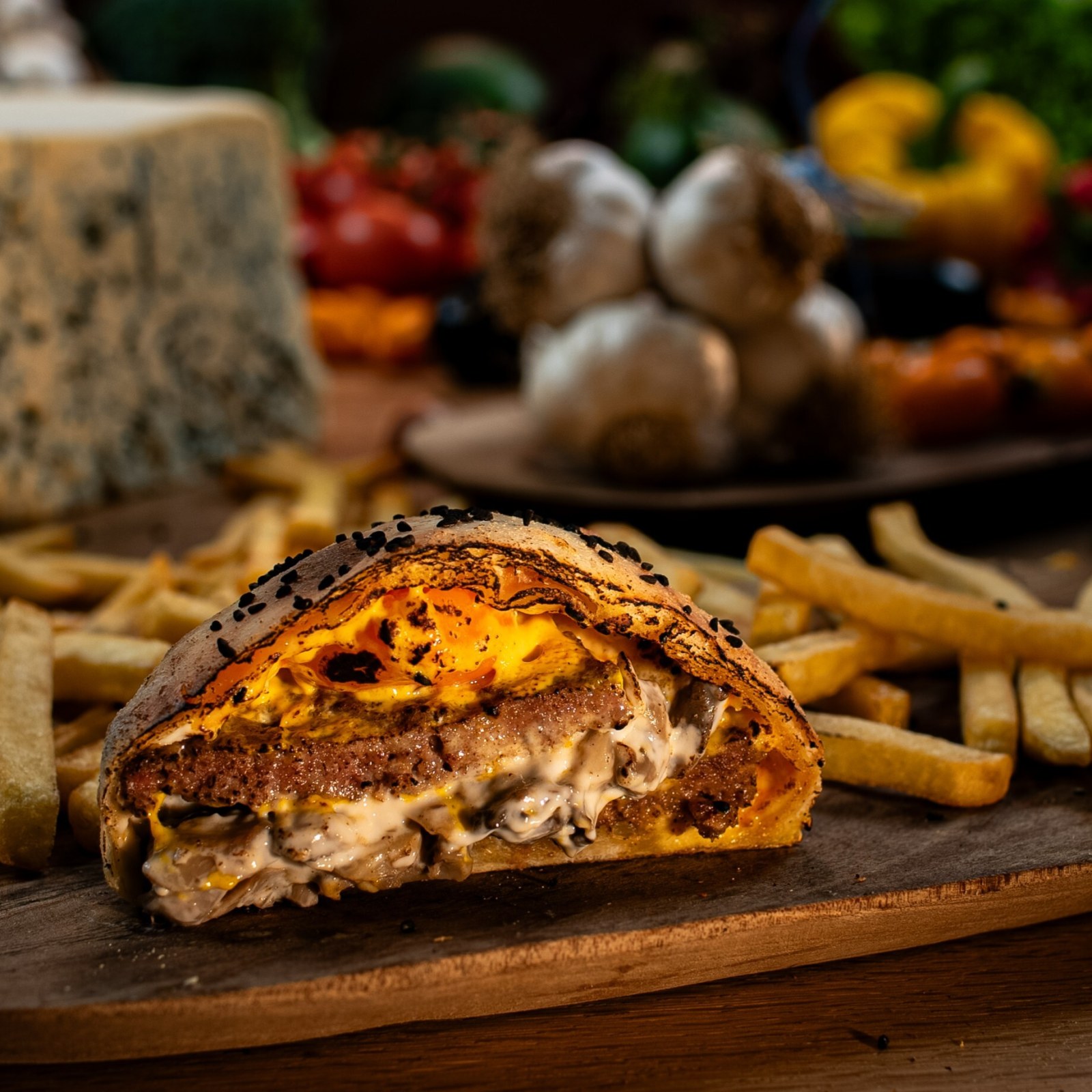 Calzone Yumurtalı Burger