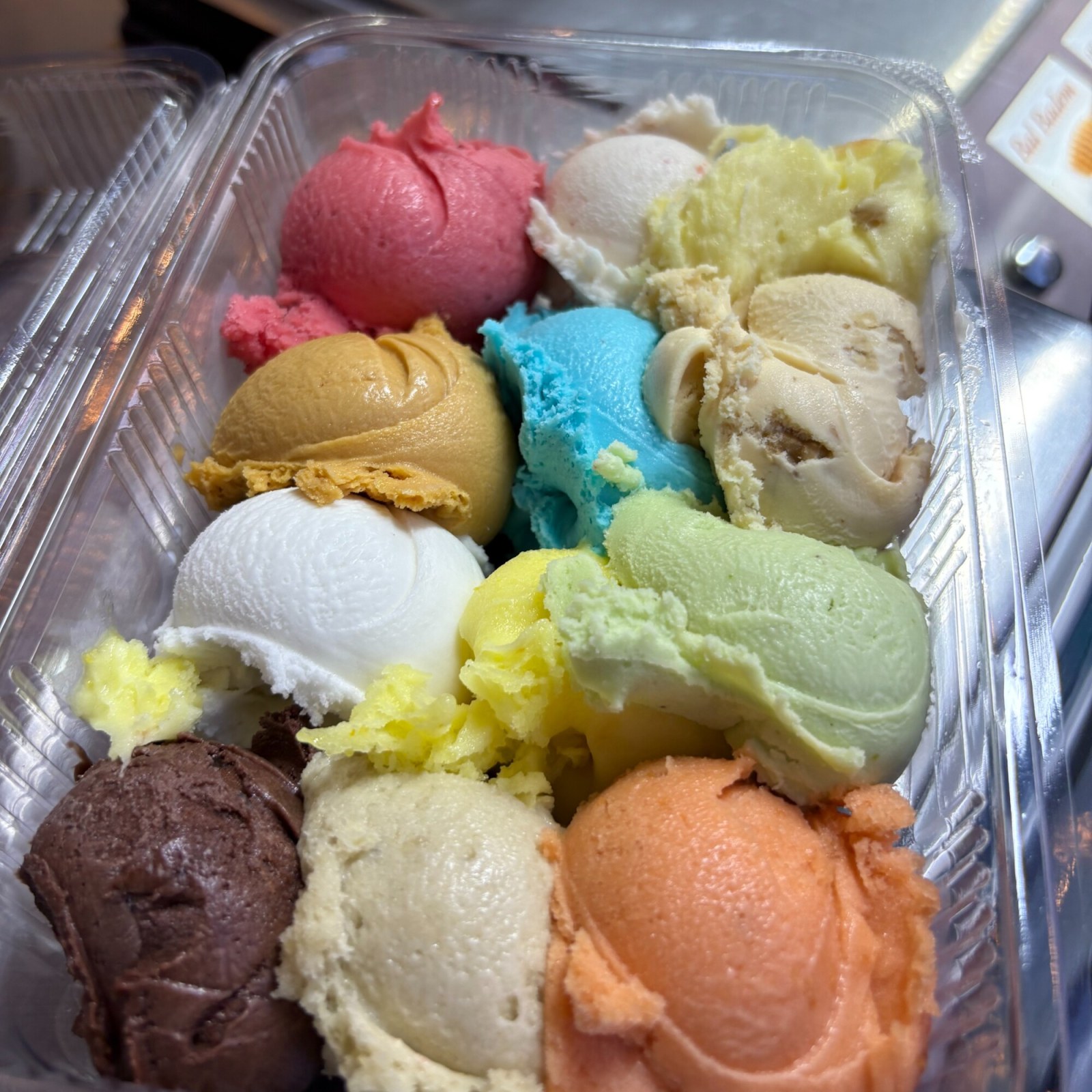 Karışık Dondurma (1 kg)