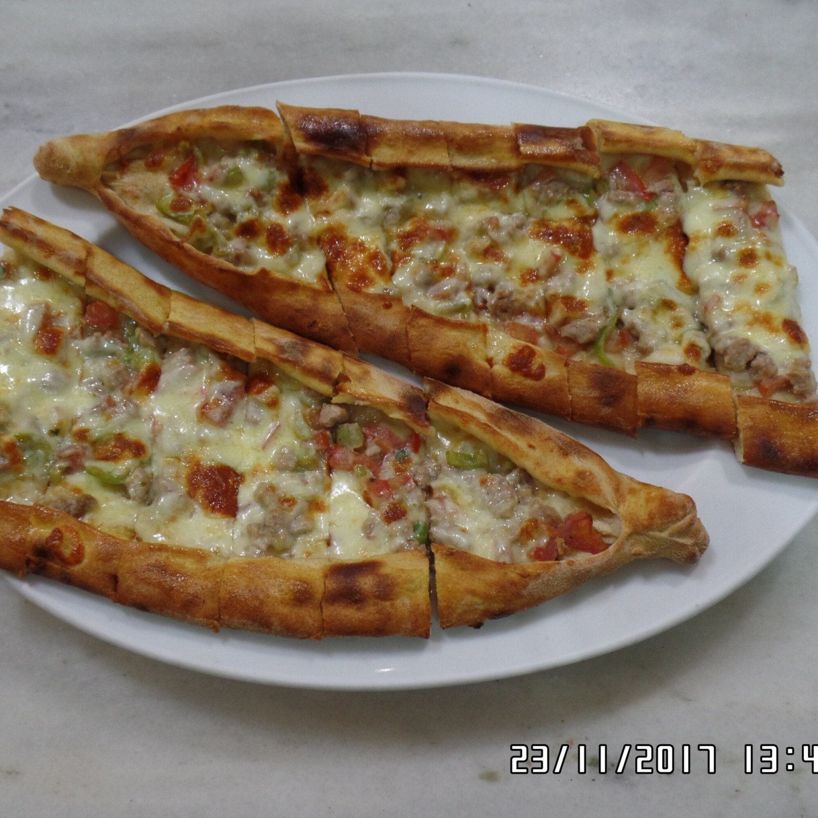 Kuşbaşı Kaşar Pide