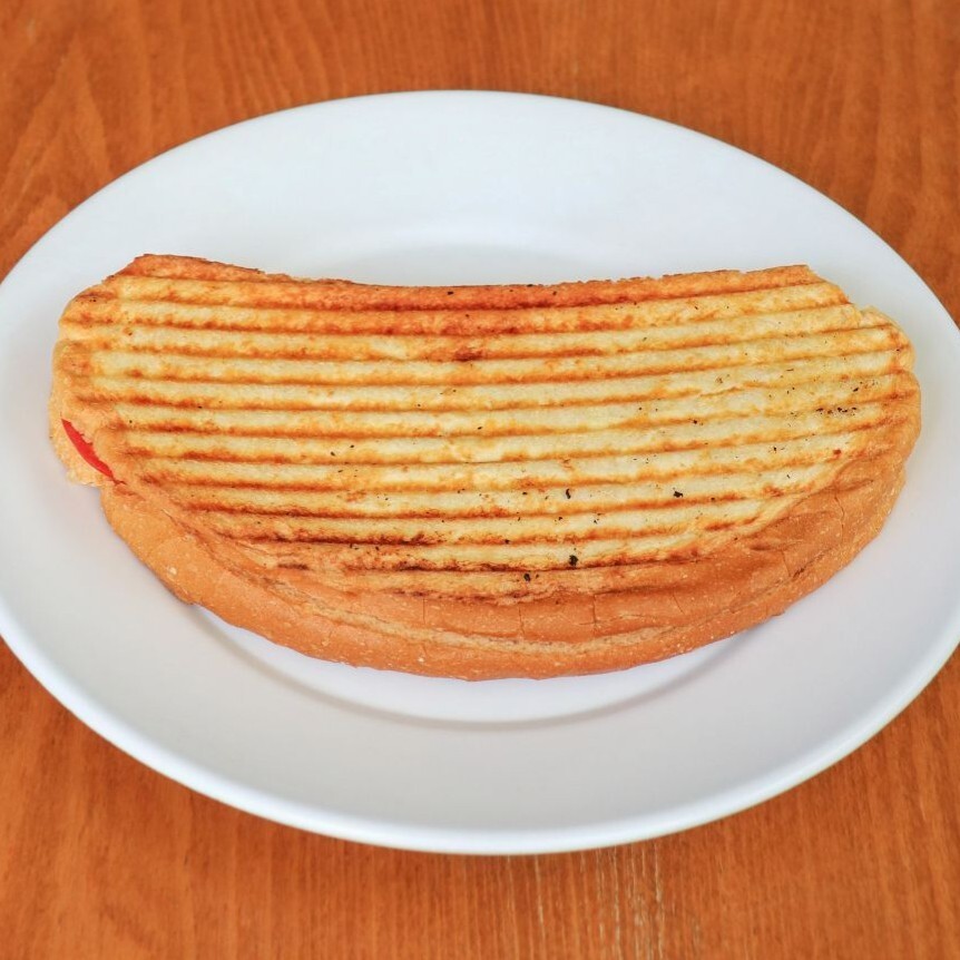 Ayvalık Ekmeğine Çift Kaşarlı Tost