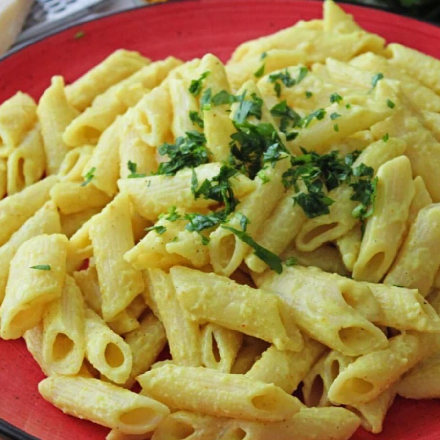 Cafe de Paris Soslu Tavuklu Makarna