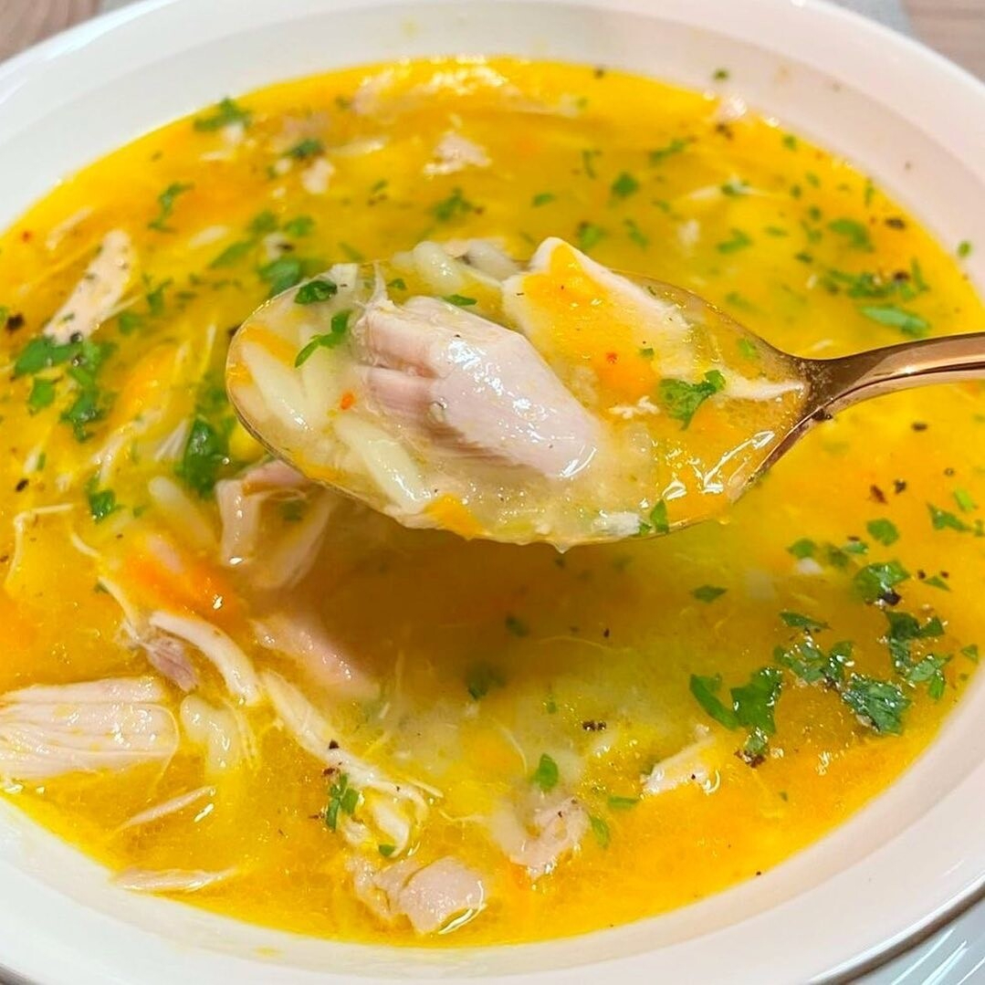 Tavuk Suyu Çorbası