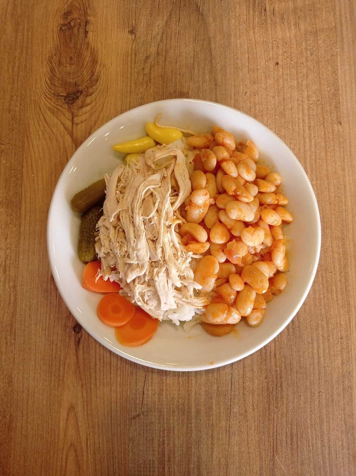 Tavuklu Kuru Fasülyeli Pilav