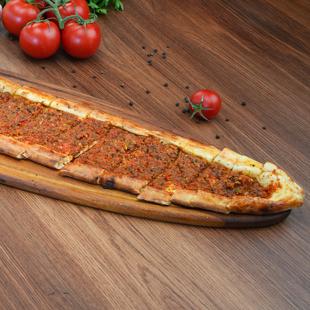 Kıymalı Pide
