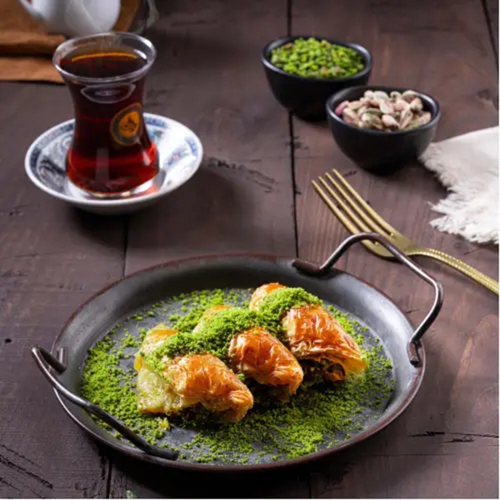 Fıstıklı Şöbiyet (1 kg)