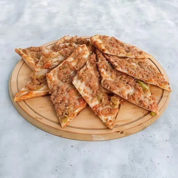 Kıymalı Pide