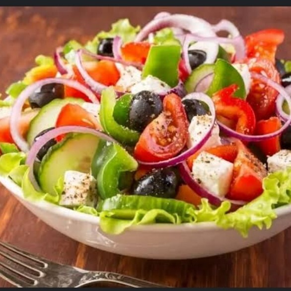 Akdeniz Salata