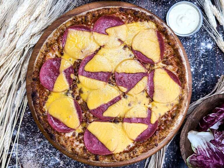 Salamlı Çedarlı Pizza (Orta Boy)
