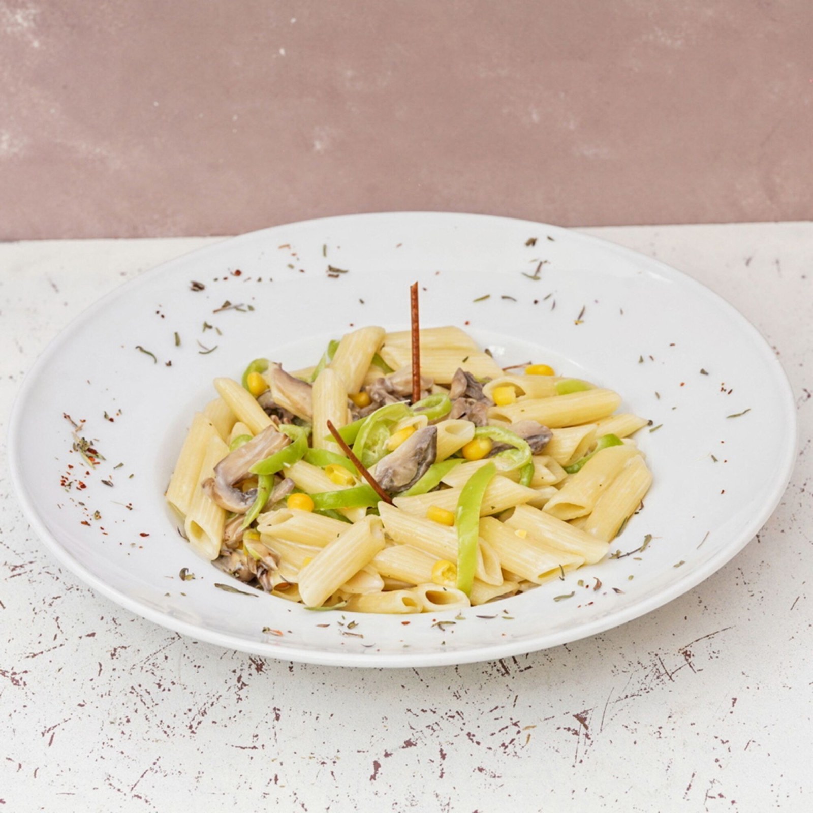 Tavuklu Kremalı Soslu Penne