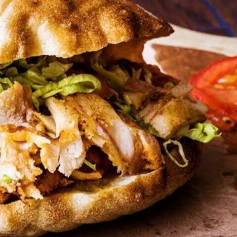 Tavuk Döner Sandviç Hatay Soslu Mega Luxury Dönerci (50 gr)