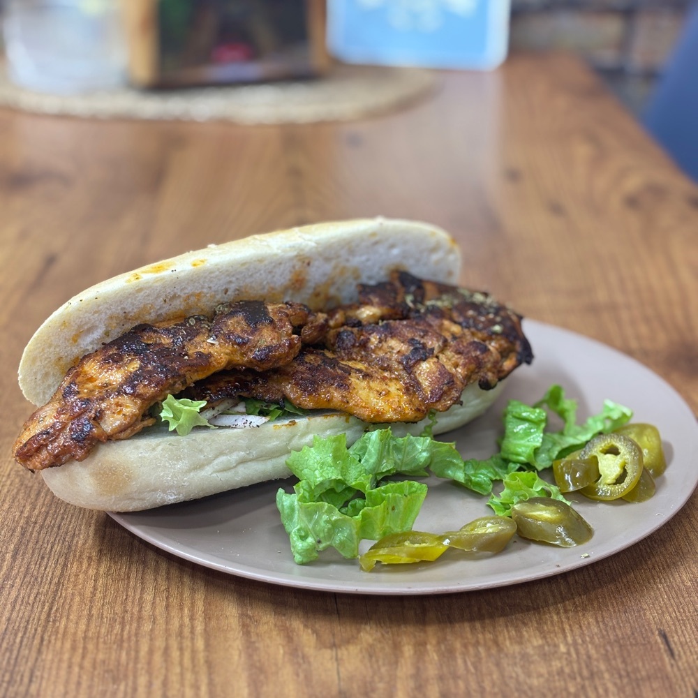 Yarım Ekmek Arası Tavuk İncik
