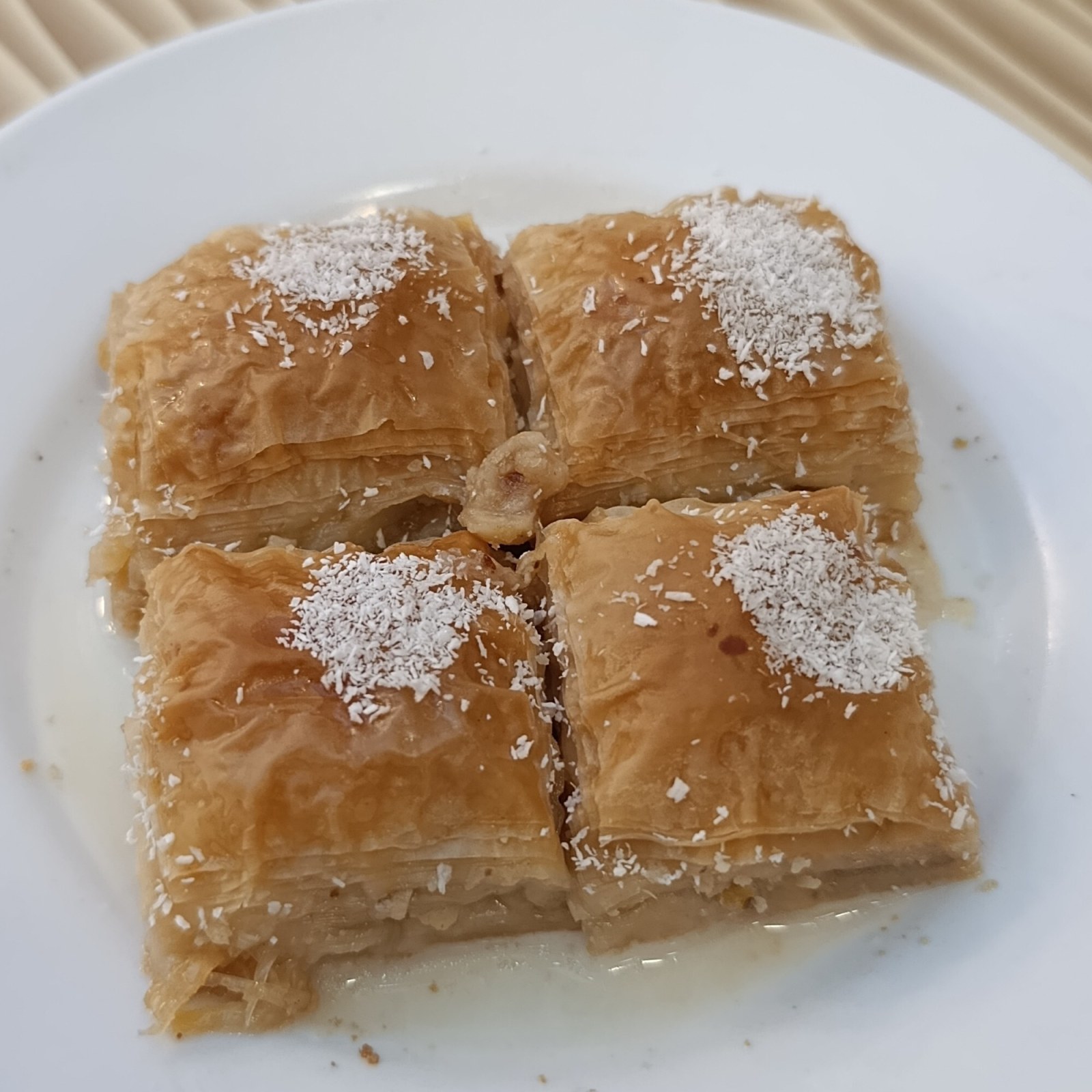 Sütlü Nuriye Fındıklı (500 gr.)