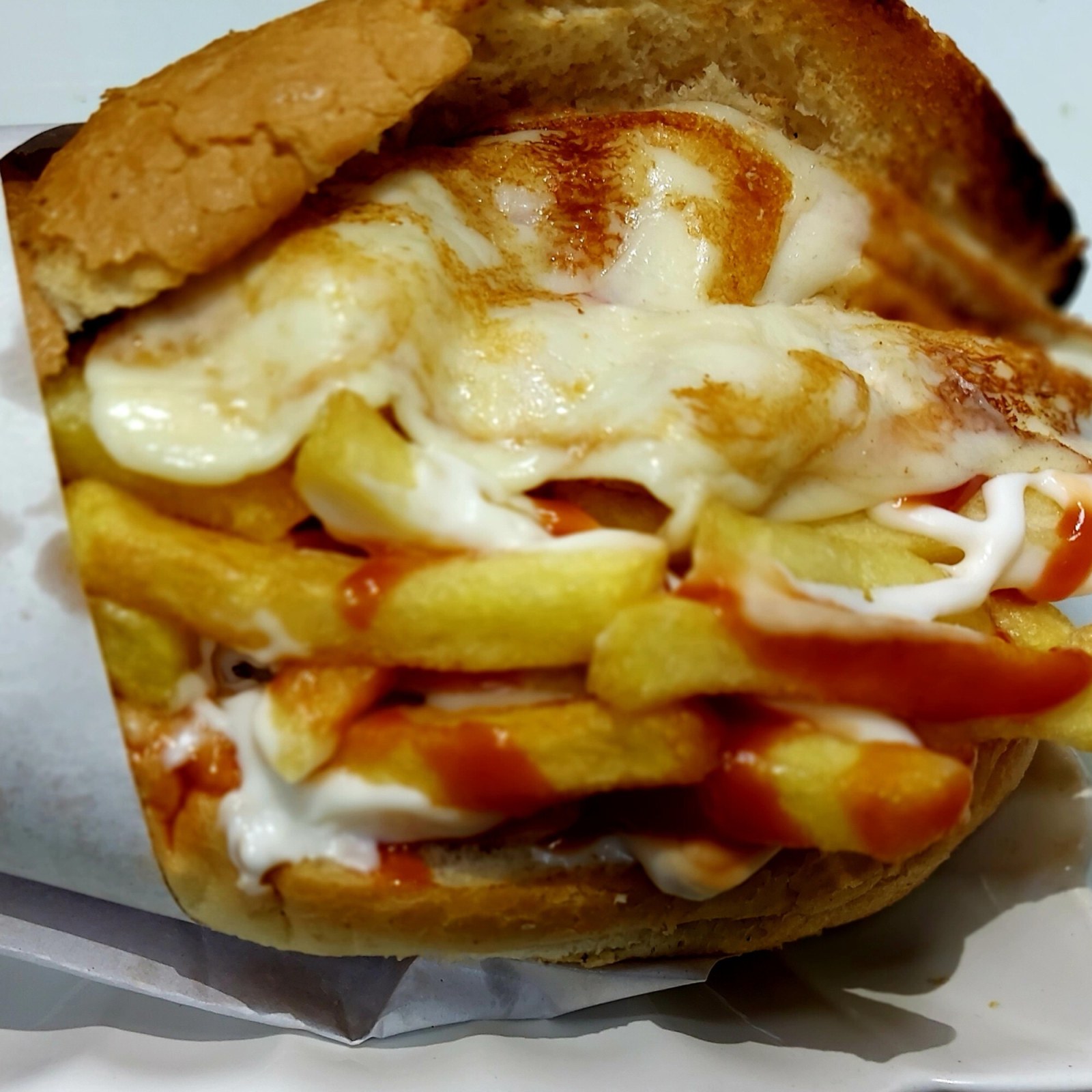 Tam Ekmek Kaşarlı Patso