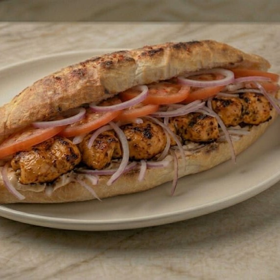 Ekmek Arası Tavuk Şiş
