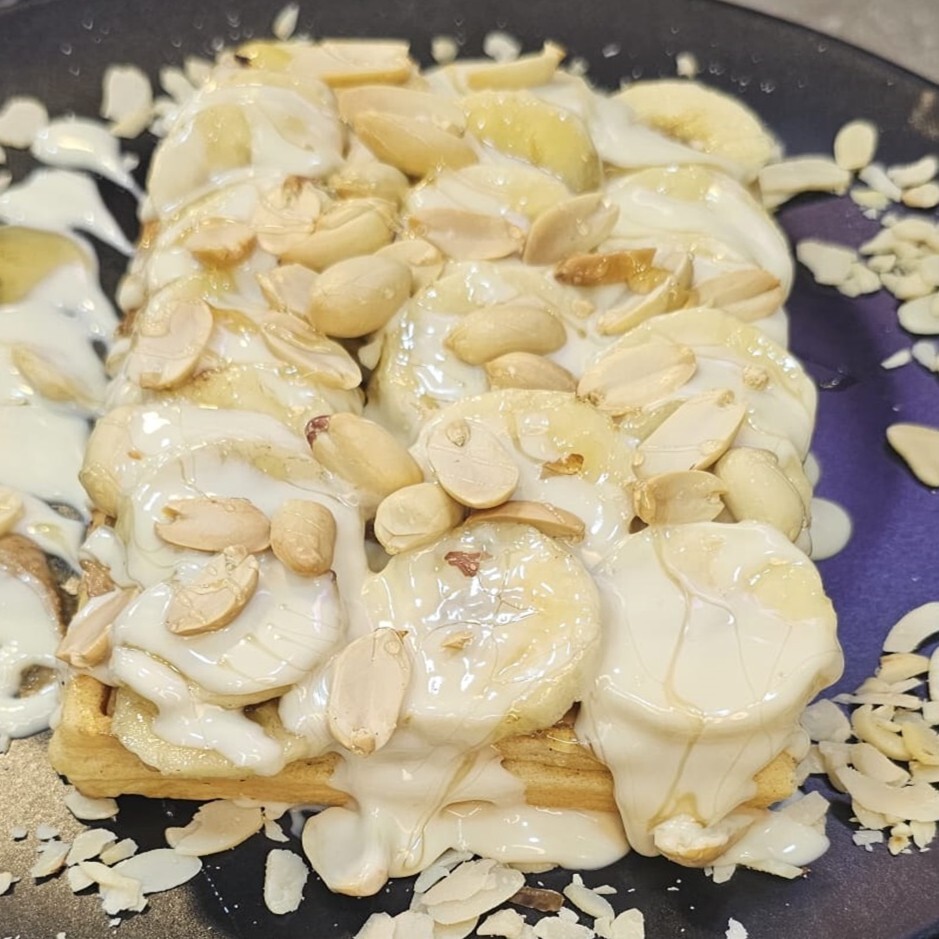 Fıstık Ezmesi & Bal Waffle