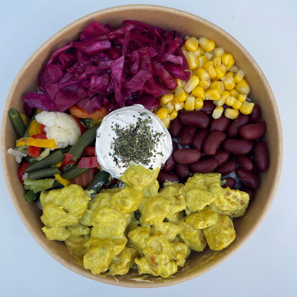 Köri Soslu Tavuk Bowl