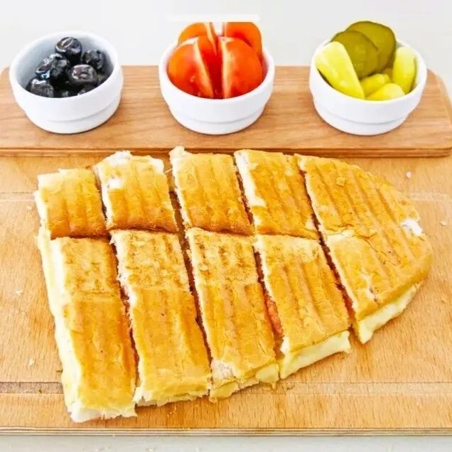 Çift Kaşarlı Karışık Tost