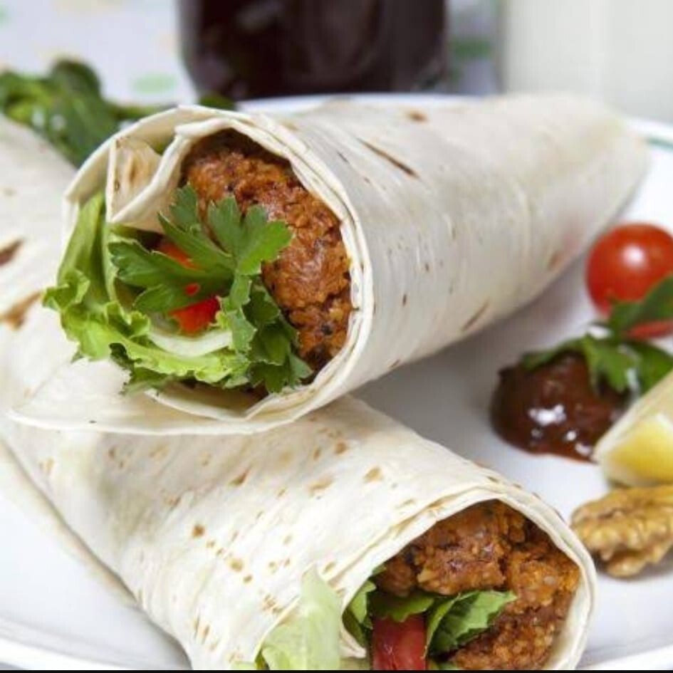Çiğ Köfte Dürüm ve Ayran