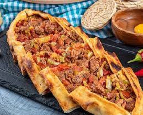 Kuşbaşılı Pide