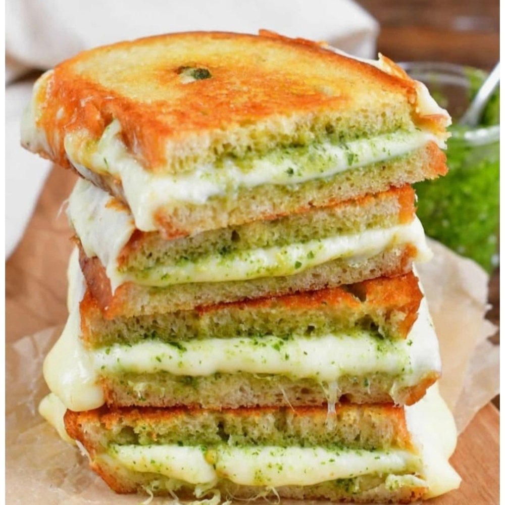 Pesto Soslu Tost