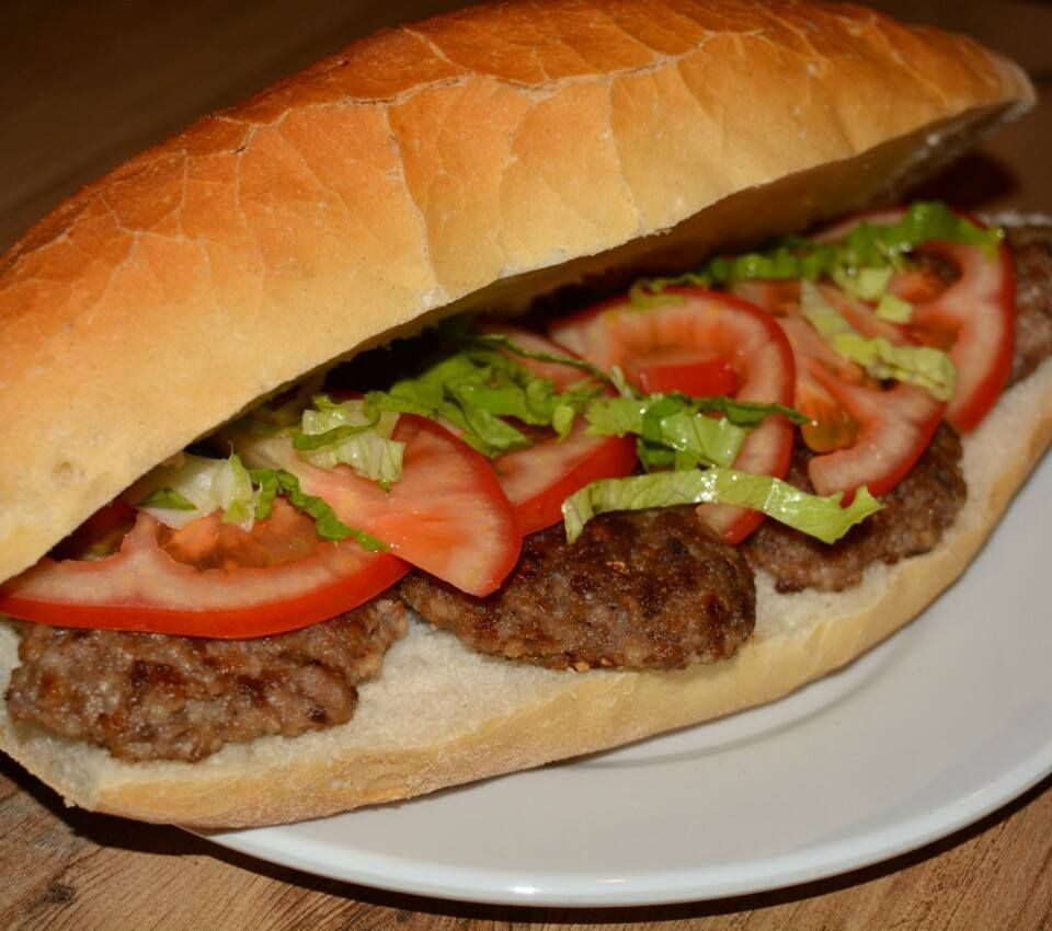 Yarım Ekmek Kasap Köfte