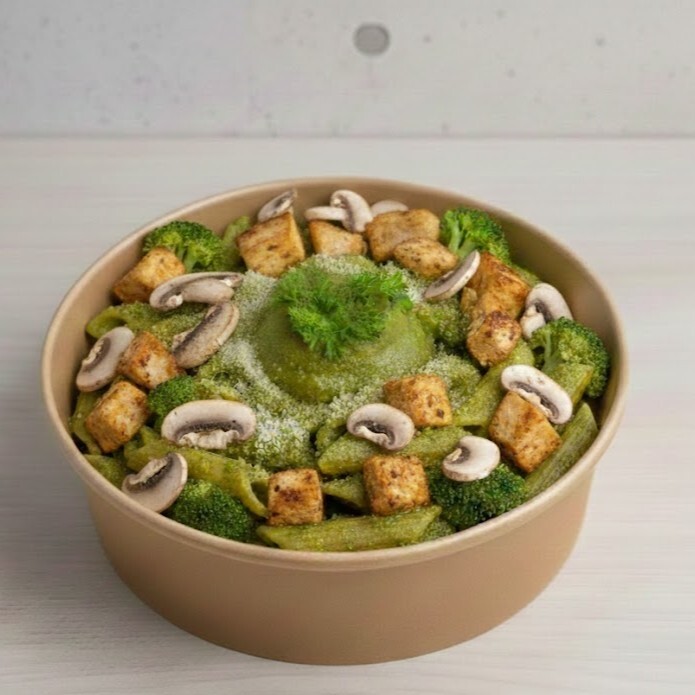 Pesto Soslu Sebzeli Tavuklu Mantarlı Penne