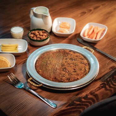 Yarı Hasır Yarı Special Künefe (3 Kişilik)