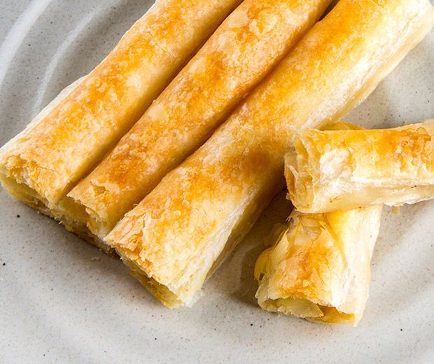 Ev Yapımı Peynirli Börek Özel Vip Gurme Süper Lezzet Sıcacık Peynirli Boşnak Böreği (750 Gr)
