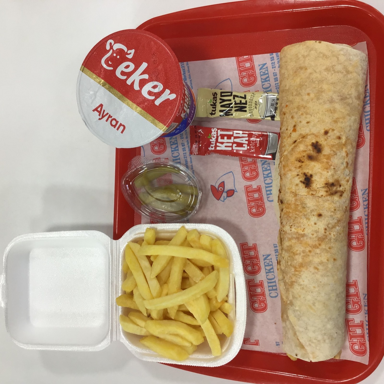Balyoz Tavuk Döner Dürüm Ayran Menü