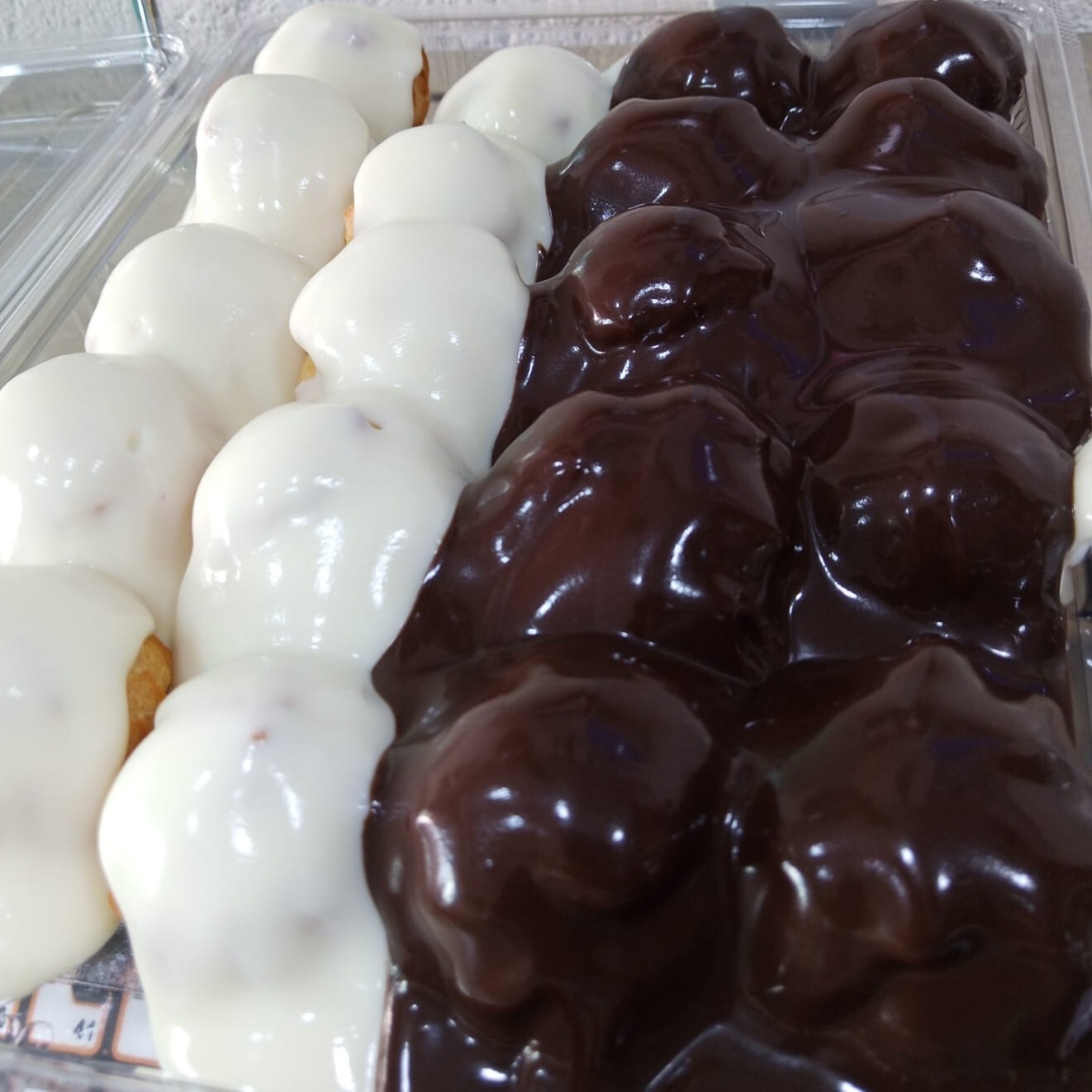 Karışık (Beyaz&sütlü) Çikolatalı A'lâ Profiterol (750 Gr.)