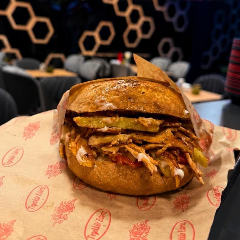 Tombik Tavuk Döner