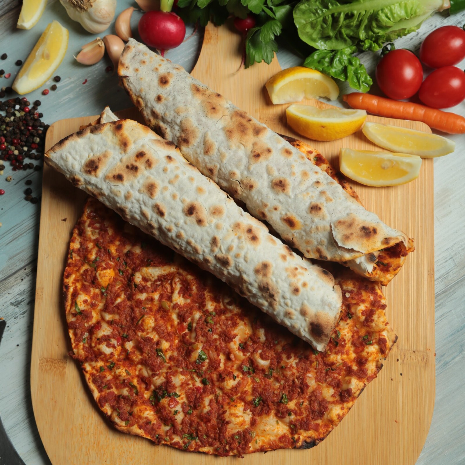 Tatil Menüsü2 -10'Lu Lahmacun + 1LT İçecek