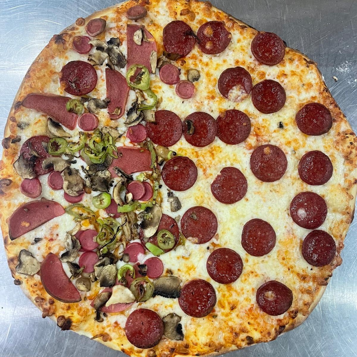 Karışık ve Sucuklu Pizza (Büyük)