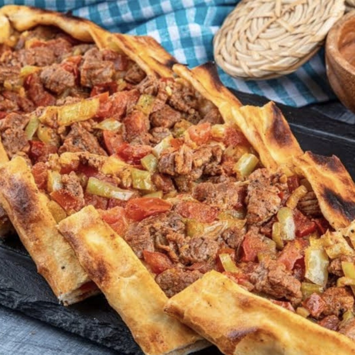 Kuşbaşılı Pide
