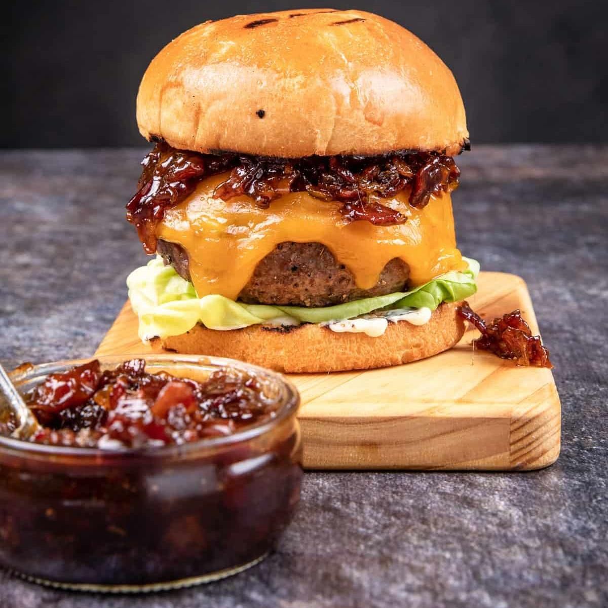 VISNE CHEESEBURGER