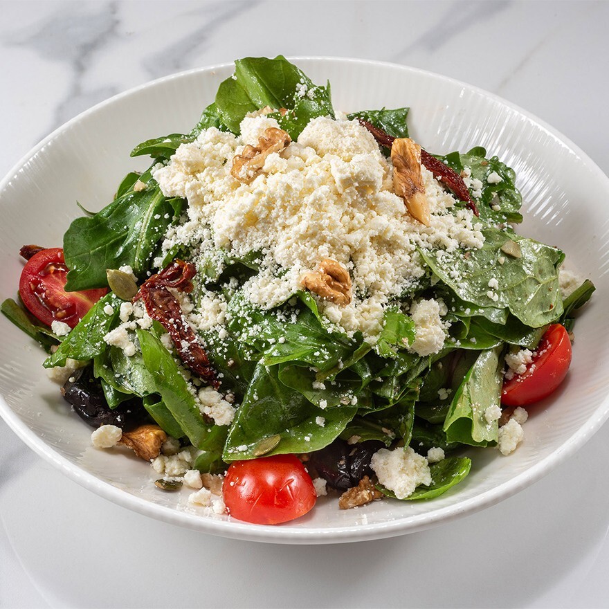 Tulum Peynirli Roka Salatası