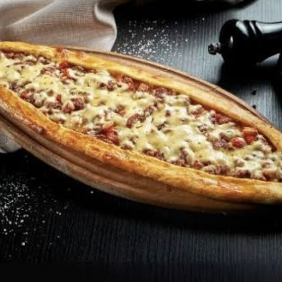 Kuşbaşı Kaşarlı Pide