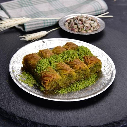 Fıstıklı Burma Kadayıf